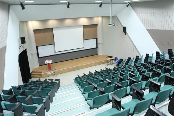科廷大学马来西亚分校信息系统专业花销多大